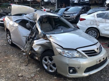 Sucata Toyota Corolla 2.0 2013